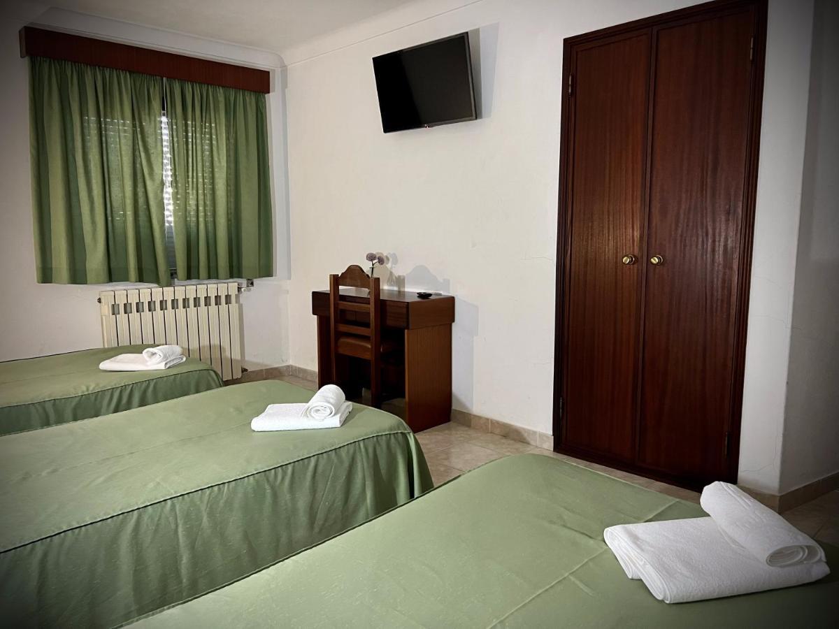 Residencial Casa Velha Hotel Pampilhosa da Serra Luaran gambar
