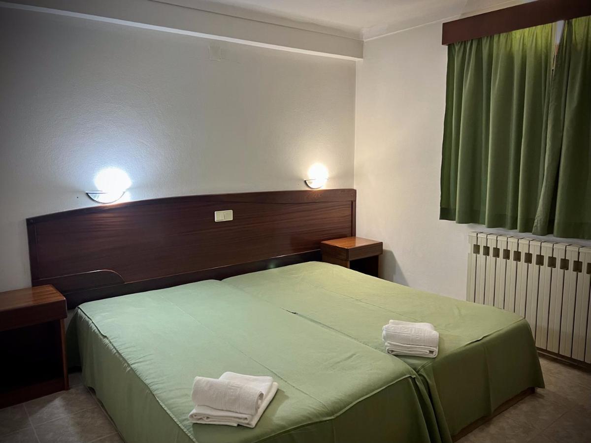Residencial Casa Velha Hotel Pampilhosa da Serra Luaran gambar